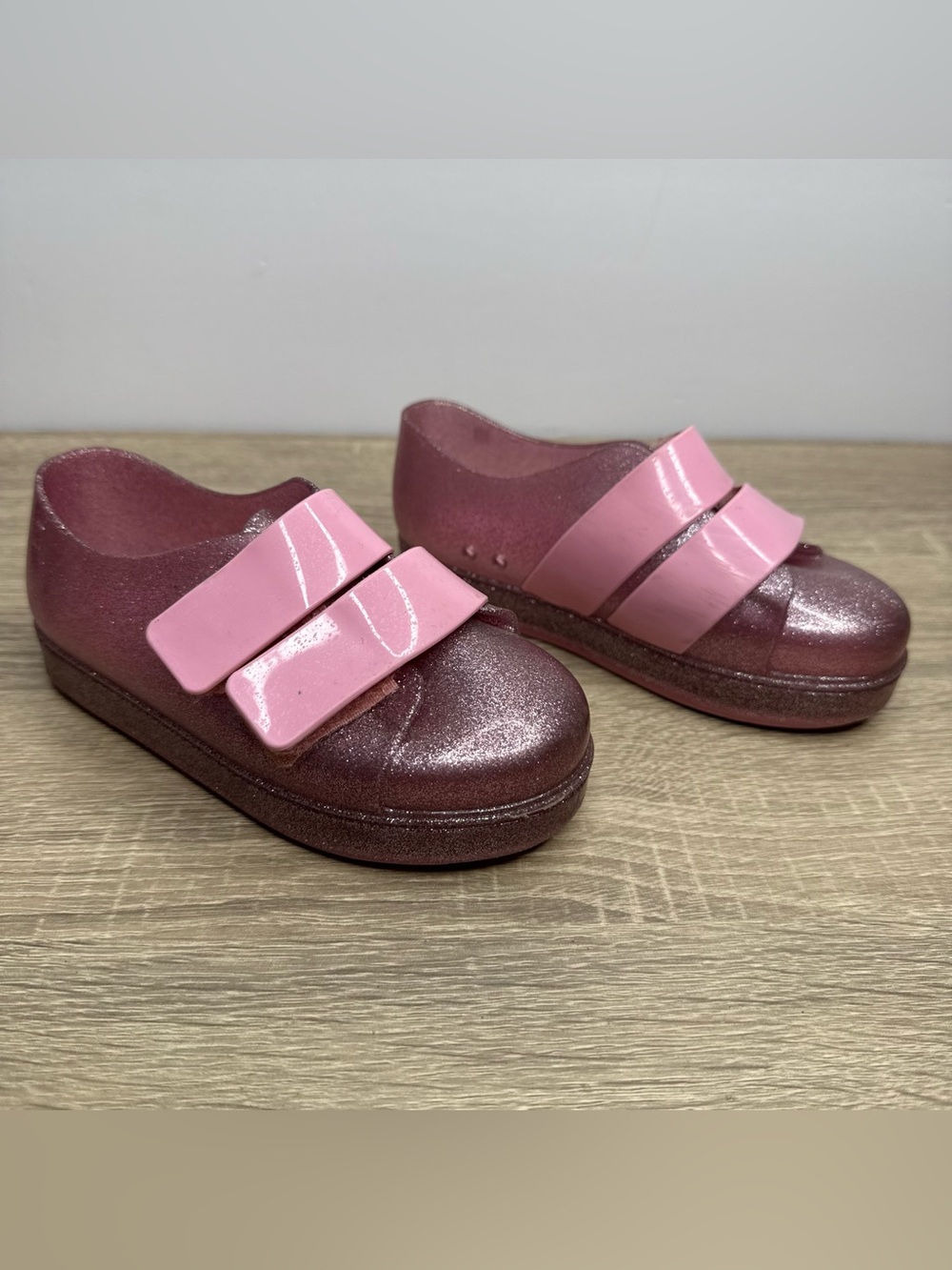 Mini Melissa Girls Pink Go Sneakers Size 10